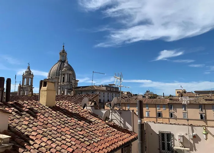 Lilly's Piazza Navona Rome
